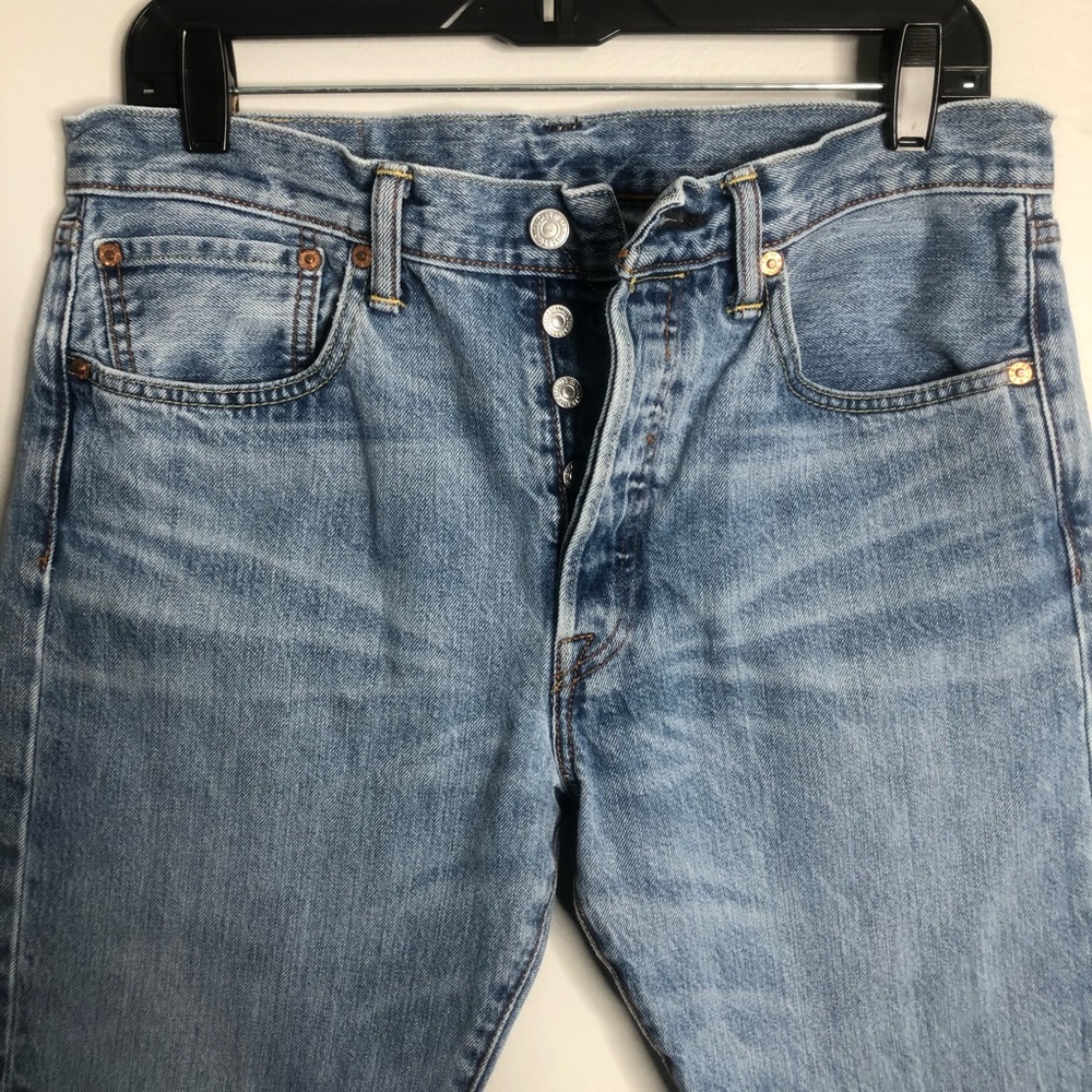 Levi's 32x32 Washed Blue 501xx Button Fly Jeans